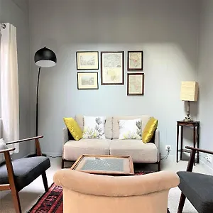 Maison Exceptionnelle, Campagne A , Paris France